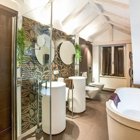 Spacious 5-bedroom House * Hvar Town